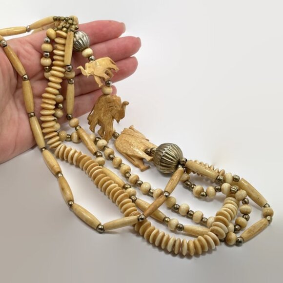 Elephant Necklace, Boho, Wood, Chunky, Trunk Up, Lucky, Vintage Necklace, Retro - Picture 3 of 5